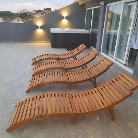 Penthouse Laurus